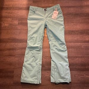 NWT Mint Snow Pants ❄️